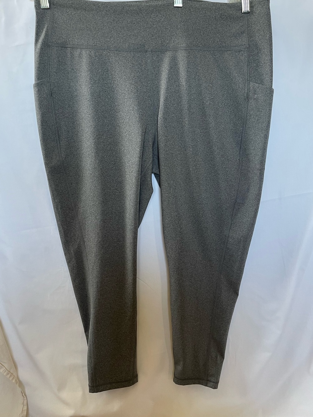 tek gear Gray Ultrastretch Active Leggings with Neon Logo
